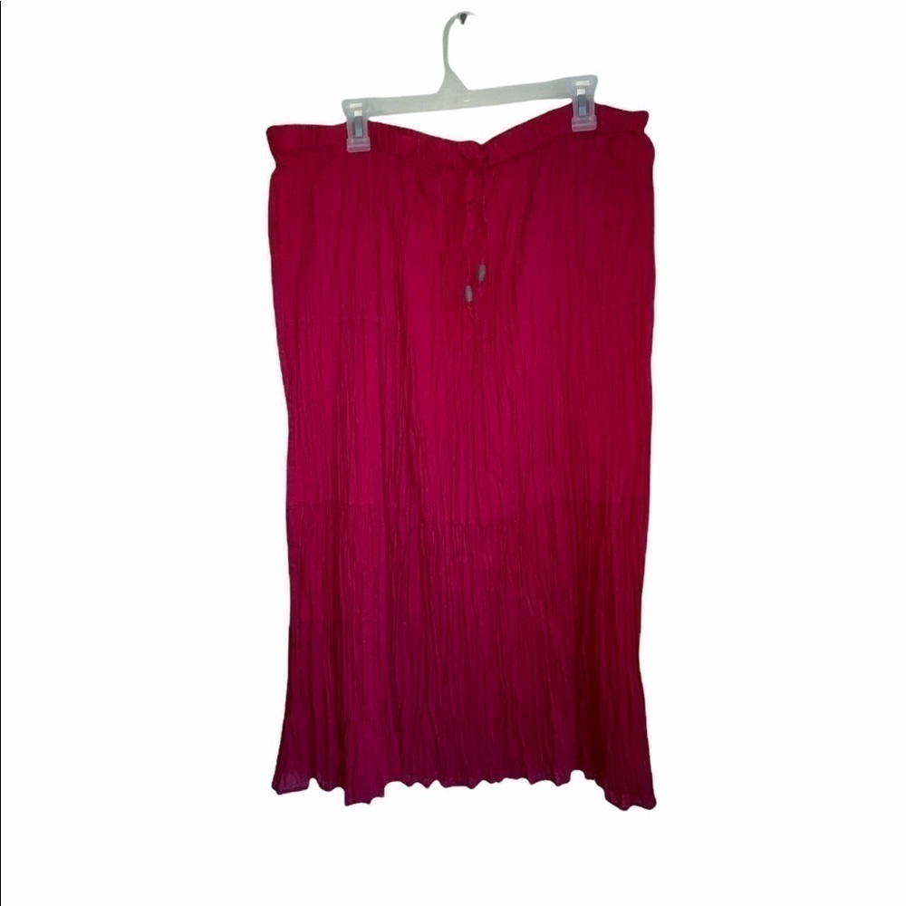 NWT-White Stag Crinkle Burgundy Skirt. Size Large 12-14 - Picture 5 of 8